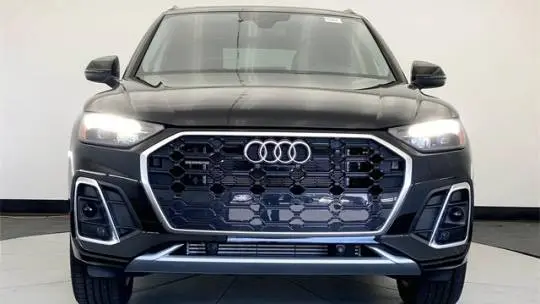 2025 Audi Q5 WA1E2AFY7S2061768