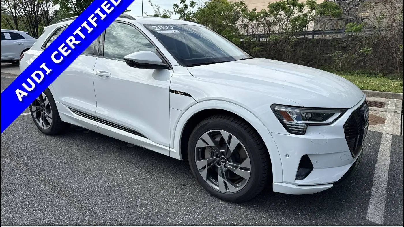 2022 Audi e-tron WA1AAAGE8NB045170