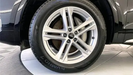 2025 Audi Q5 WA1E2AFY7S2061768