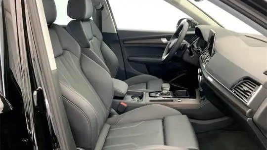 2025 Audi Q5 WA1E2AFY7S2061768