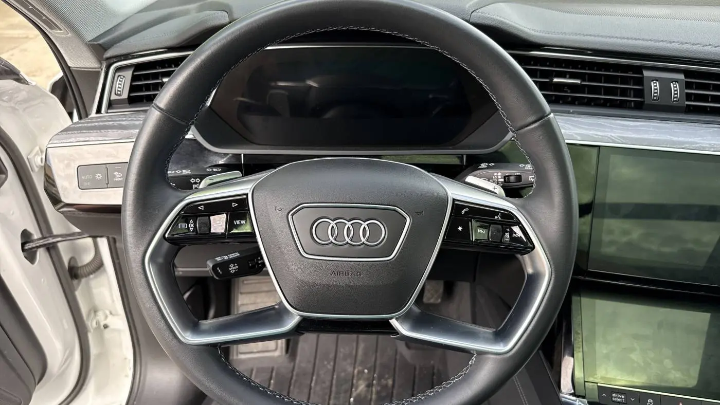 2022 Audi e-tron WA1AAAGE8NB045170