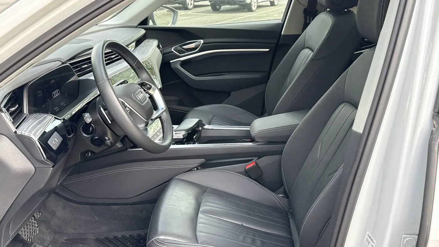 2022 Audi e-tron WA1AAAGE8NB045170