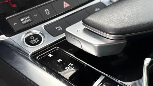 2022 Audi e-tron WA1AAAGE8NB045170
