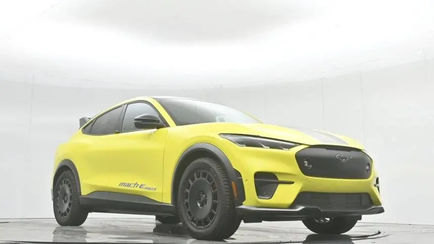2024 Ford Mustang Mach E 3FMTK4SXXRMA32999