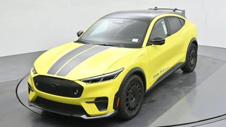 2024 Ford Mustang Mach E 3FMTK4SXXRMA32999