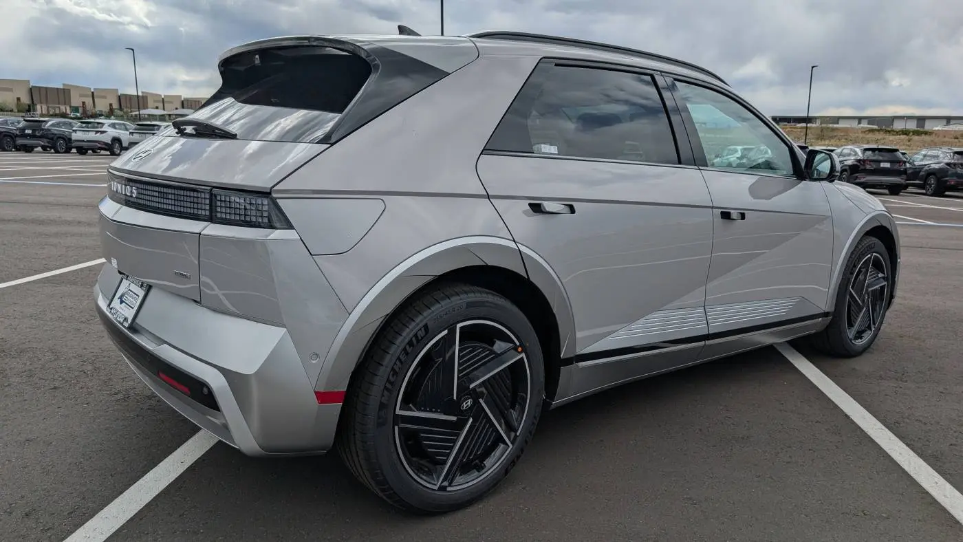 2025 Hyundai IONIQ 5 7YAKRDDC0SY014682