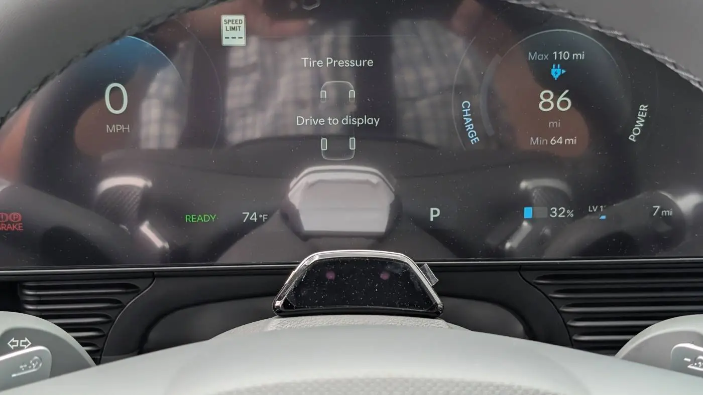 2025 Hyundai IONIQ 5 7YAKRDDC0SY014682