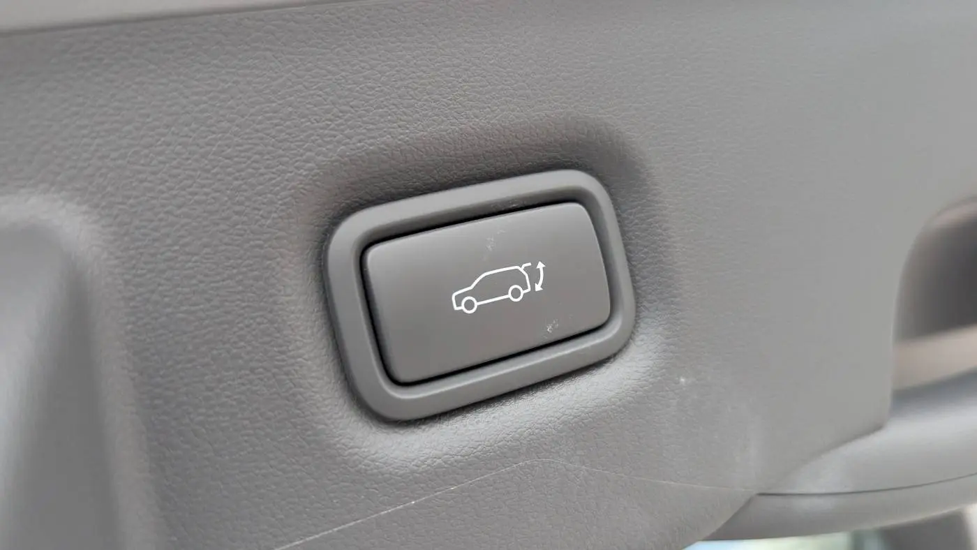 2025 Hyundai IONIQ 5 7YAKRDDC0SY014682