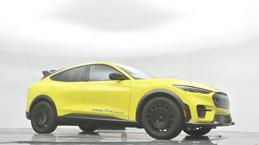 2024 Ford Mustang Mach E 3FMTK4SXXRMA32999