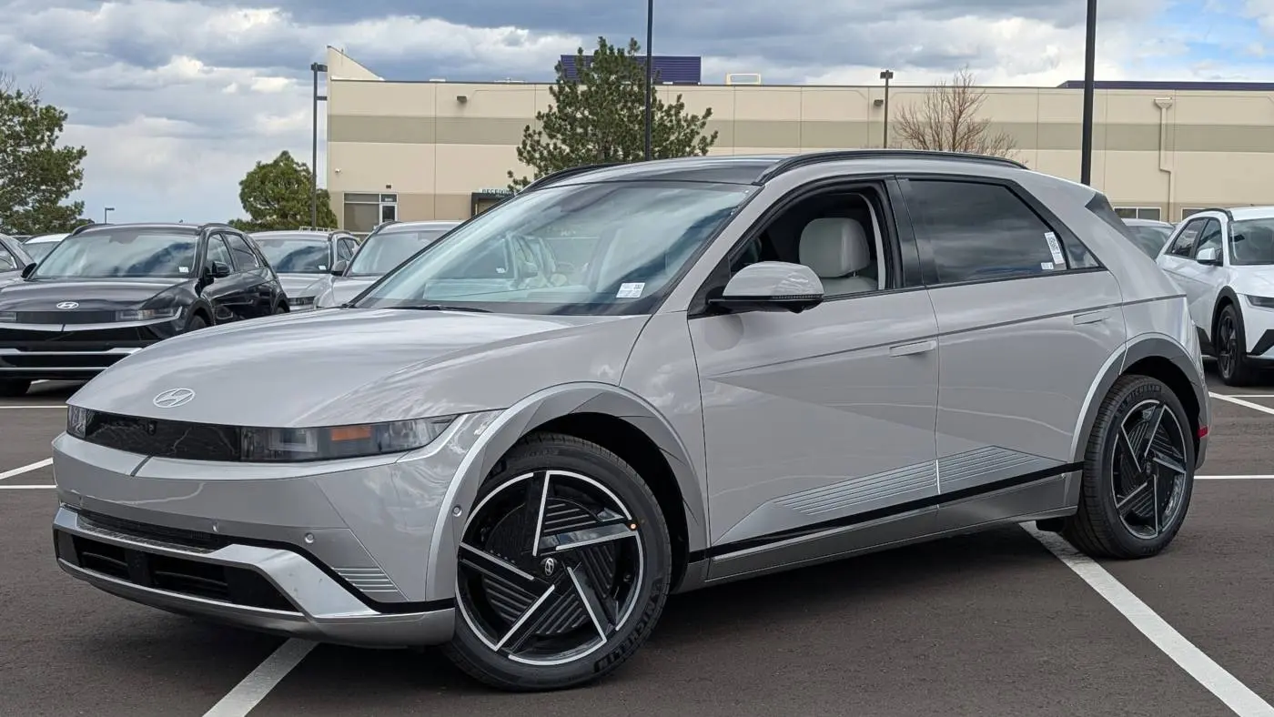 2025 Hyundai IONIQ 5 7YAKRDDC0SY014682