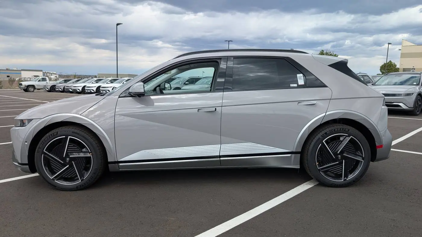 2025 Hyundai IONIQ 5 7YAKRDDC0SY014682