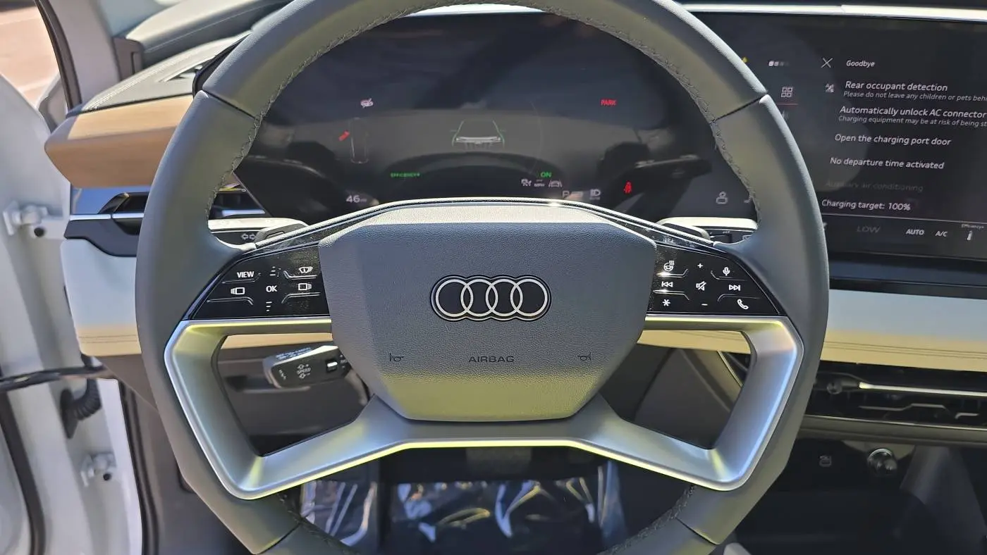 2025 Audi Q6 e-tron WA124BGF7SA017596
