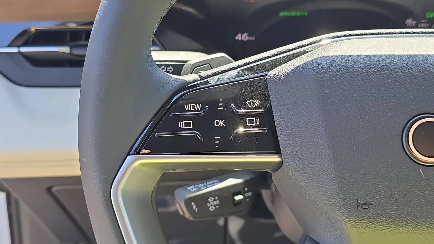 2025 Audi Q6 e-tron WA124BGF7SA017596