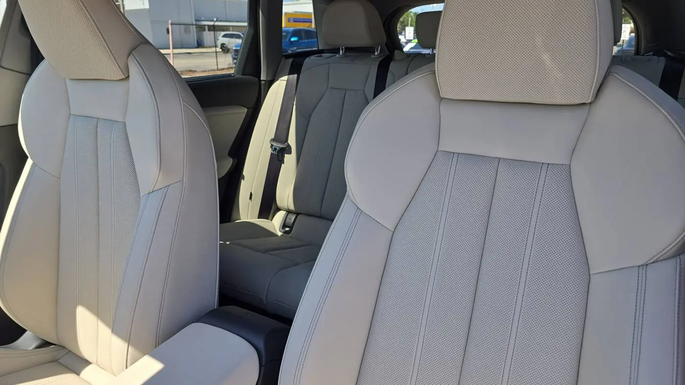 2025 Audi Q6 e-tron WA124BGF7SA017596
