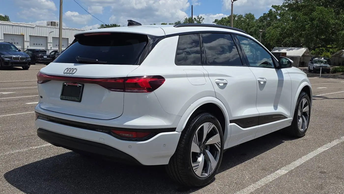 2025 Audi Q6 e-tron WA124BGF5SA017080