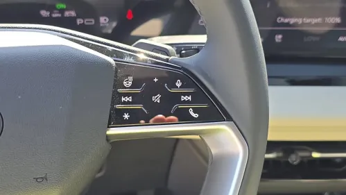 2025 Audi Q6 e-tron WA124BGF7SA017596