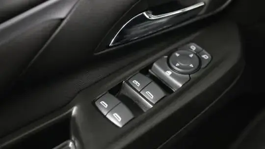 2023 Chevrolet Bolt - Images - 14