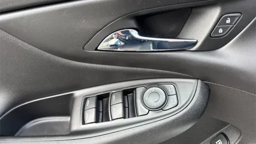 2018 Chevrolet VOLT - Images - 10