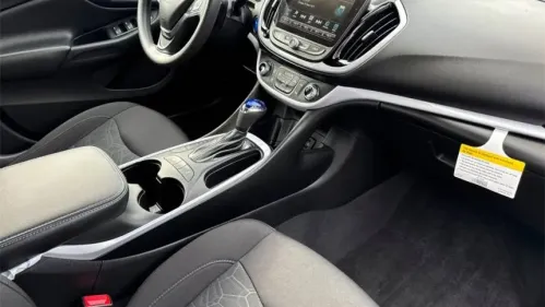 2018 Chevrolet VOLT - Images - 15