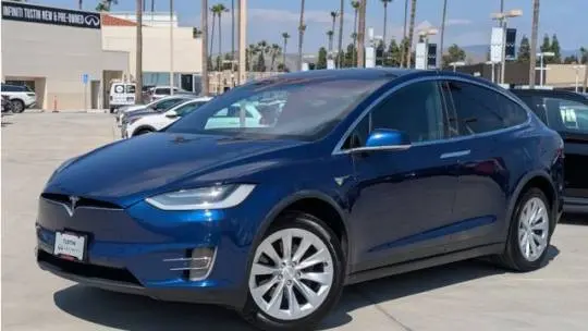 2018 Tesla Model X 5YJXCDE27JF090614