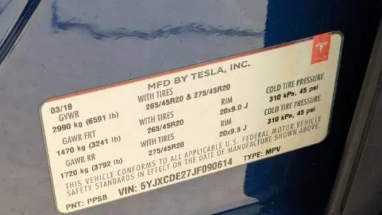 2018 Tesla Model X 5YJXCDE27JF090614
