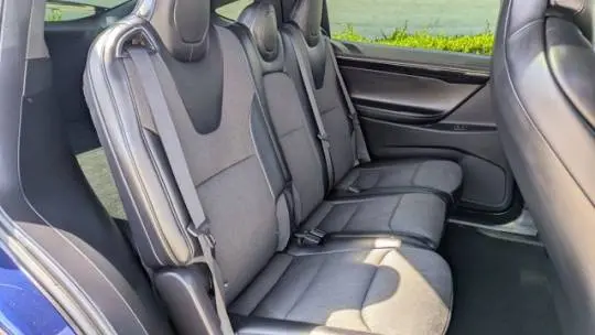 2018 Tesla Model X 5YJXCDE27JF090614