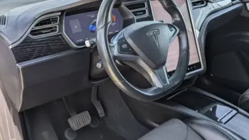 2018 Tesla Model X 5YJXCDE27JF090614