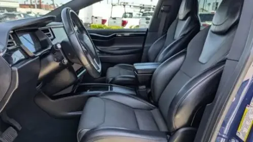 2018 Tesla Model X 5YJXCDE27JF090614