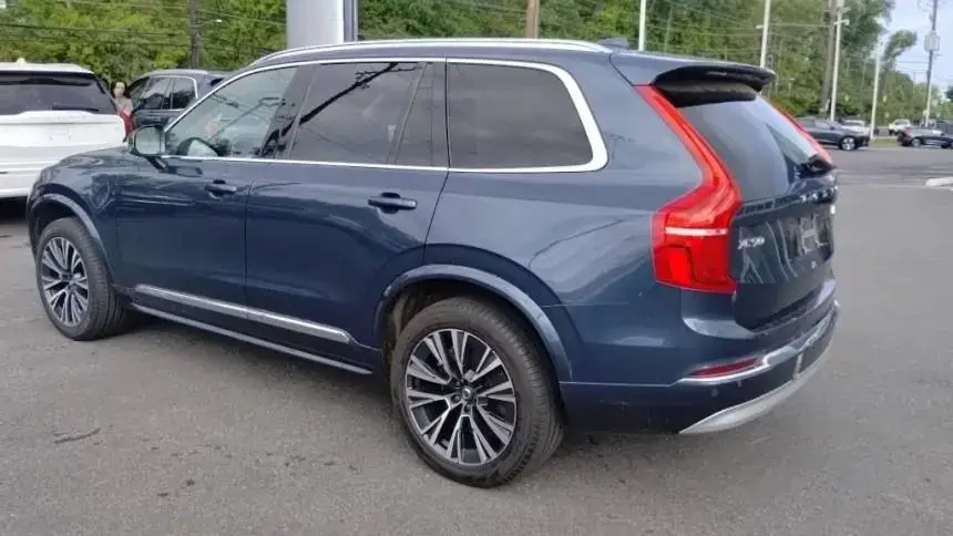 2022 Volvo XC90 - Images - 3
