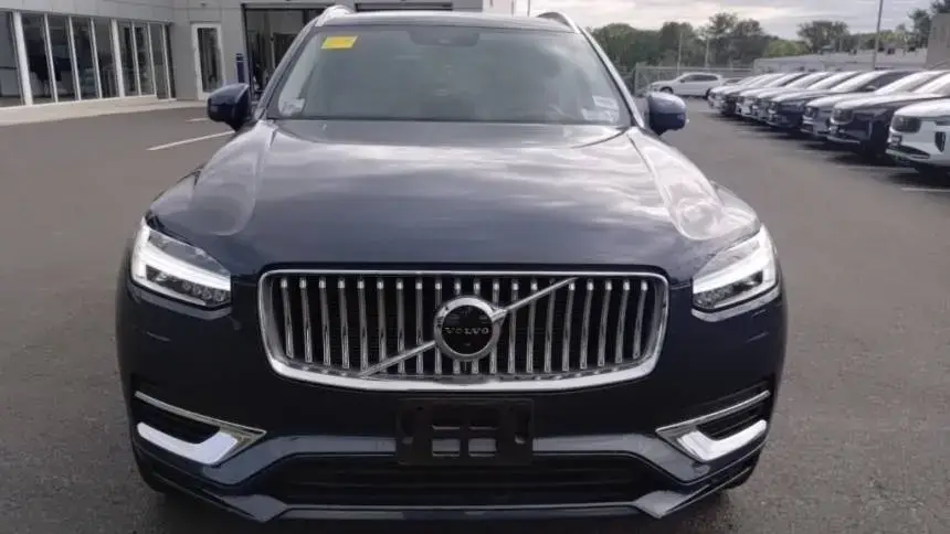 2022 Volvo XC90 - Images - 6