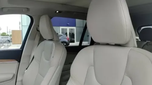 2022 Volvo XC90 - Images - 8