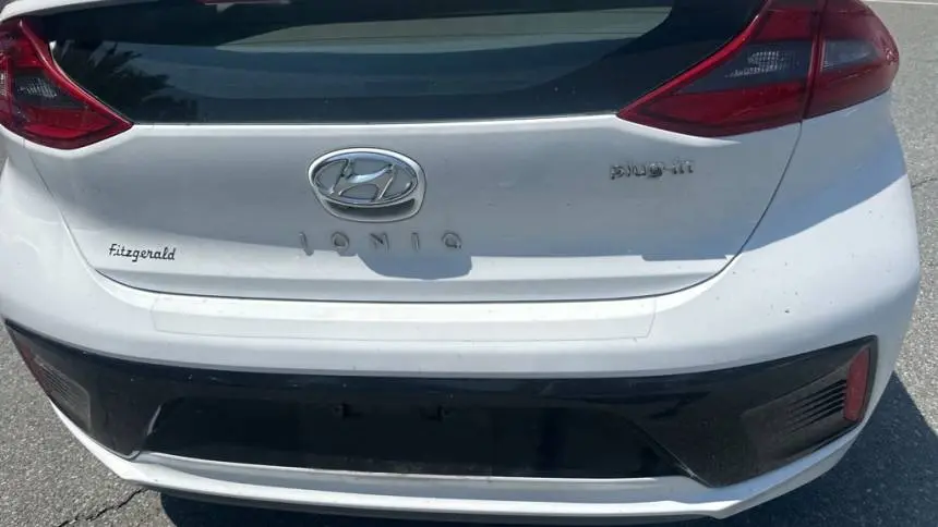 2019 Hyundai IONIQ KMHC65LD9KU162269