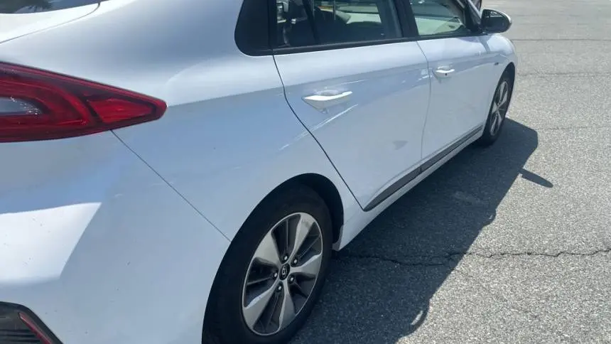 2019 Hyundai IONIQ KMHC65LD9KU162269