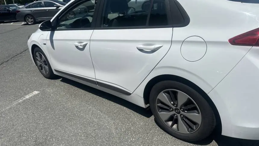 2019 Hyundai IONIQ KMHC65LD9KU162269