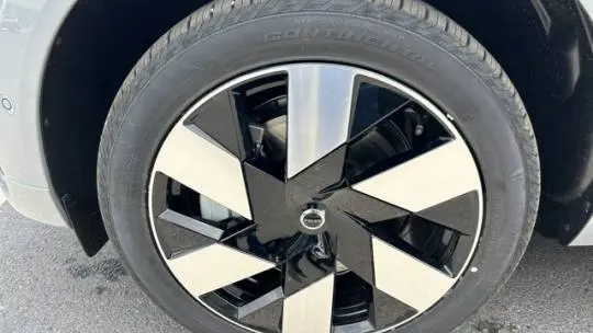 2025 Volvo XC60 YV4H60RCXS1209612