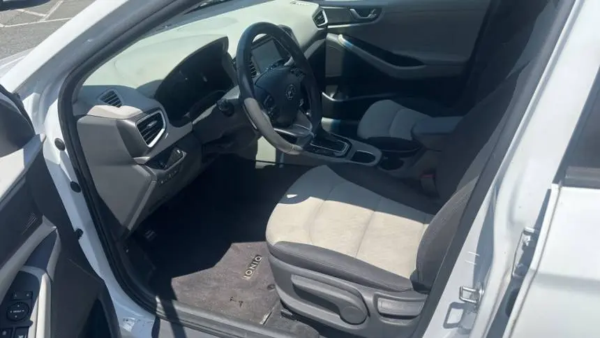 2019 Hyundai IONIQ KMHC65LD9KU162269
