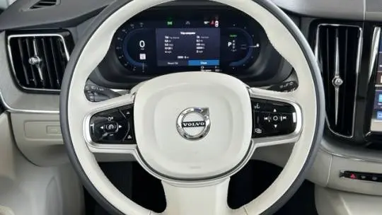 2025 Volvo XC60 YV4H60RCXS1209612
