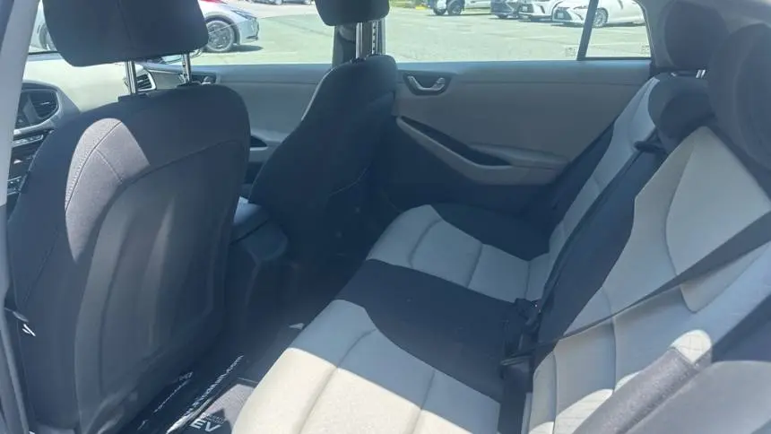 2019 Hyundai IONIQ KMHC65LD9KU162269