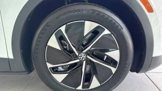 2021 Volkswagen ID.4 WVGTMPE22MP056213