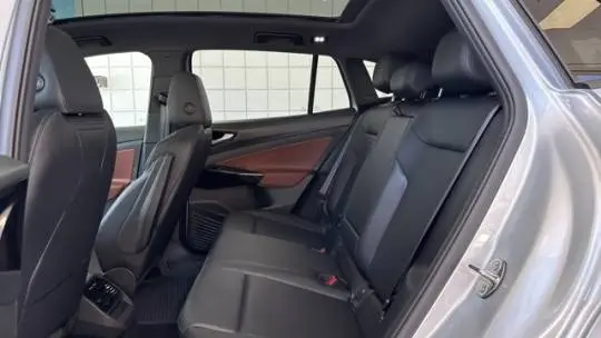 2021 Volkswagen ID.4 WVGTMPE2XMP056055