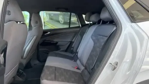 2021 Volkswagen ID.4 WVGTMPE22MP056213