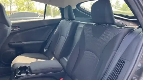 2017 Toyota Prius Prime - Images - 12