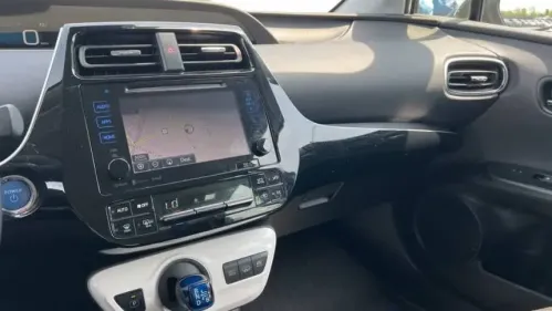 2017 Toyota Prius Prime - Images - 17