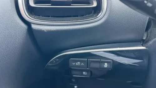 2017 Toyota Prius Prime - Images - 18