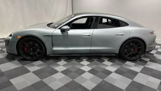 2024 Porsche Taycan WP0AD2Y19RSA47100