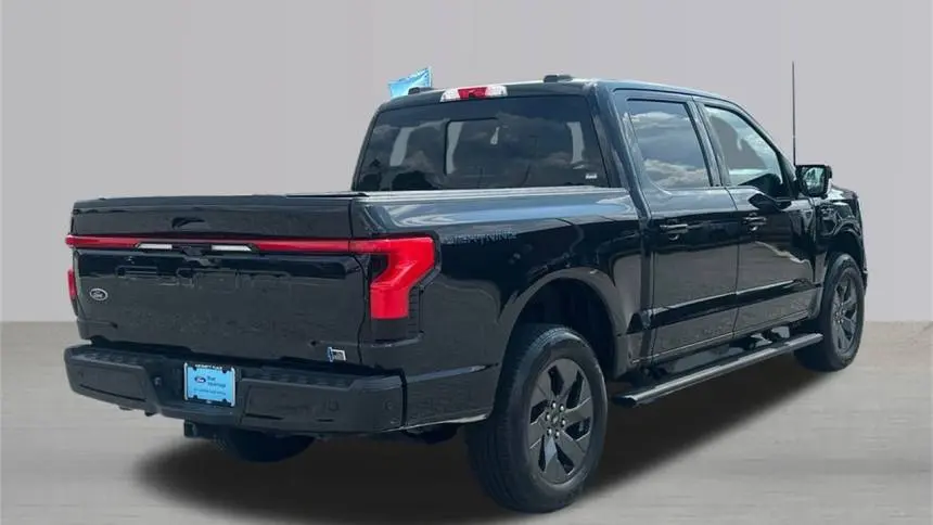 2023 Ford F-150 Lightning 1FT6W1EV7PWG40121