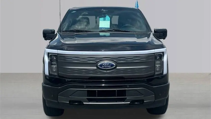 2023 Ford F-150 Lightning 1FT6W1EV7PWG40121