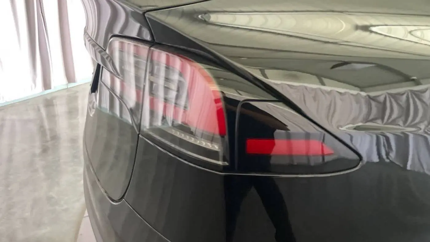 2024 Tesla Model X 7SAXCDE55RF452612