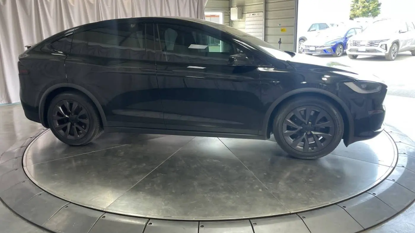 2024 Tesla Model X 7SAXCDE55RF452612