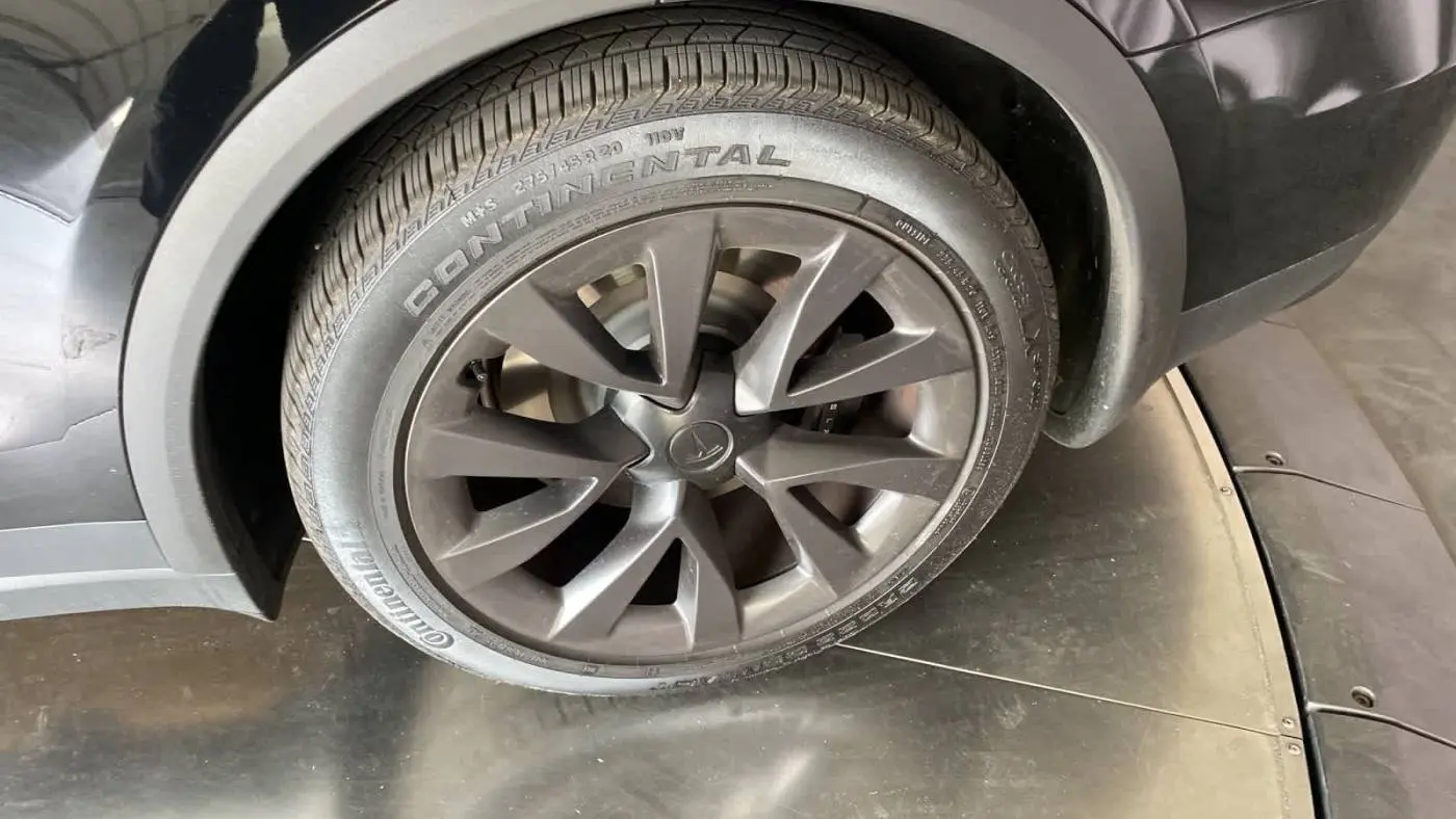 2024 Tesla Model X 7SAXCDE55RF452612
